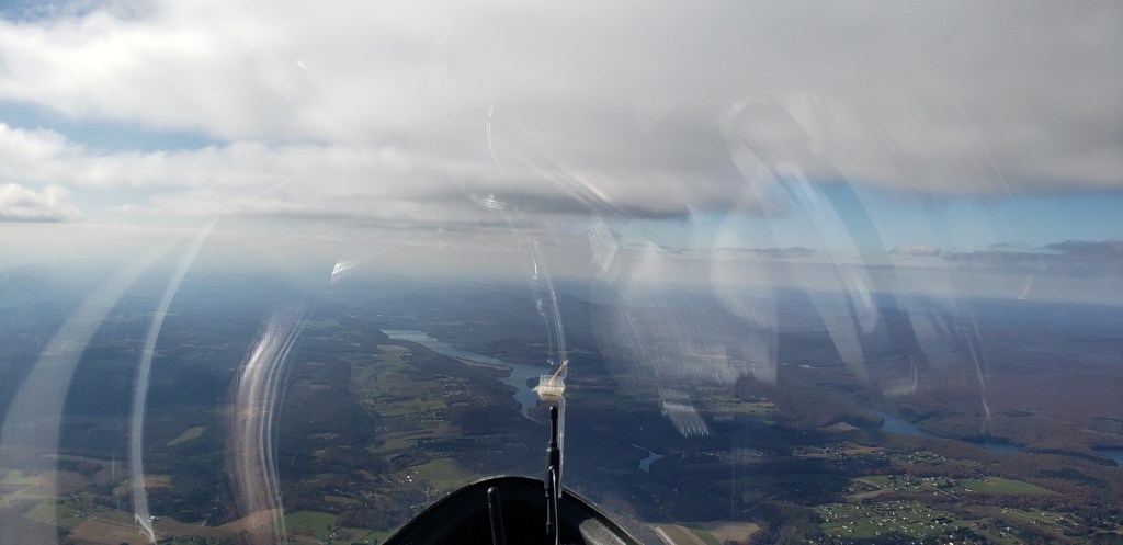 Heading toward Beltzville under a cloud street.